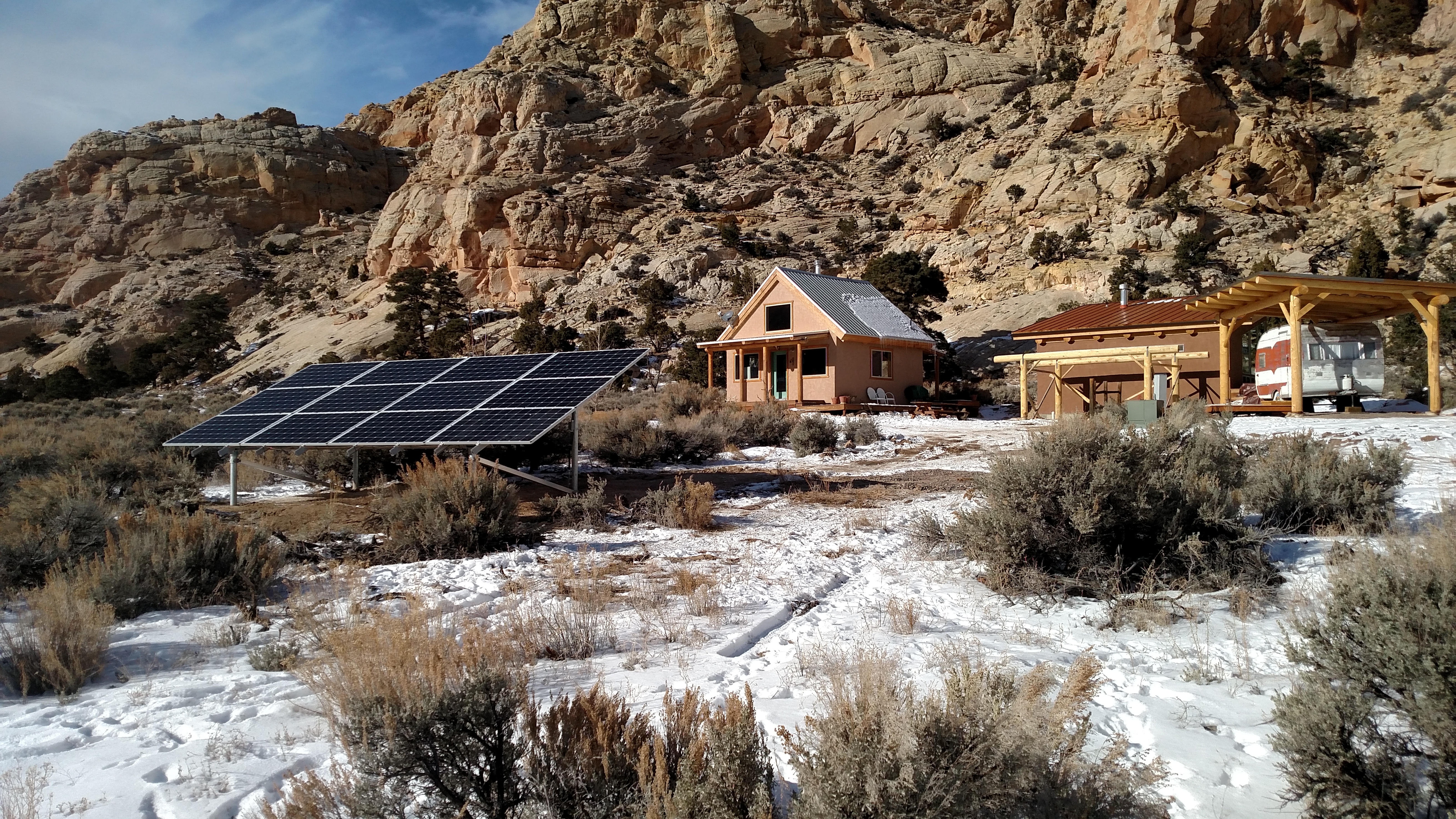 Off Grid Cabin In Teasdale